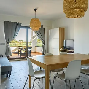 modern-apartment-in-residential-complex-with-pools.in-canary-islands.com/